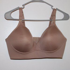 Warners Nude 40B No Underwire back smoothing Bra